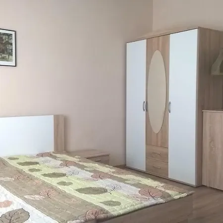 Levente Apartman I.